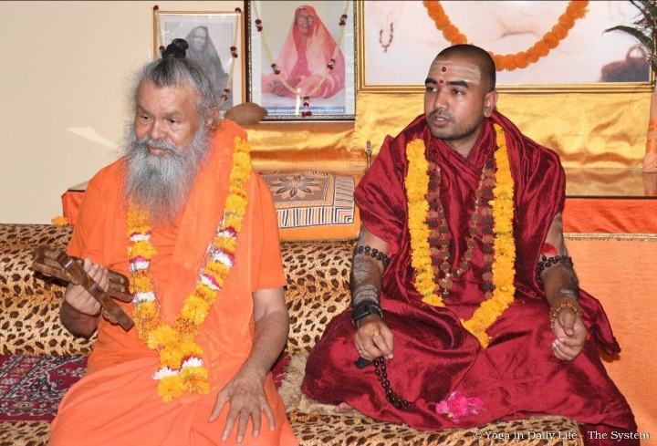 8.1._vishwaguruji_and_mm_s_avatar_puriji_wm